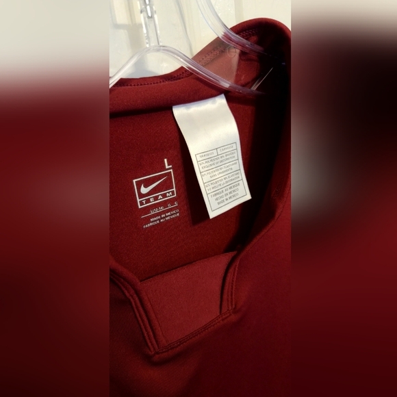 NIKE - Women's Golf/Active Cap Sleeve Top - Size  L - Picture 2 of 7